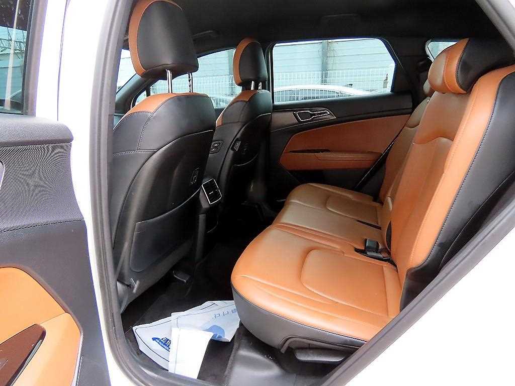 KIA Sportage - Vista 6