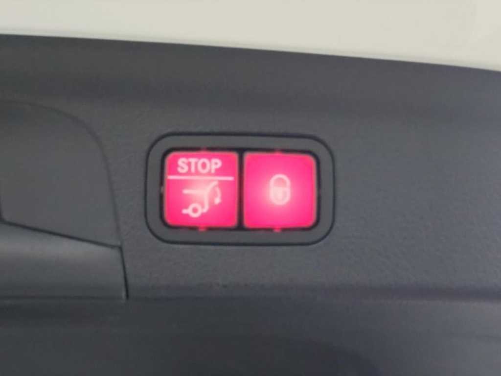 Mercedes Benz GLE Class - Vista 9