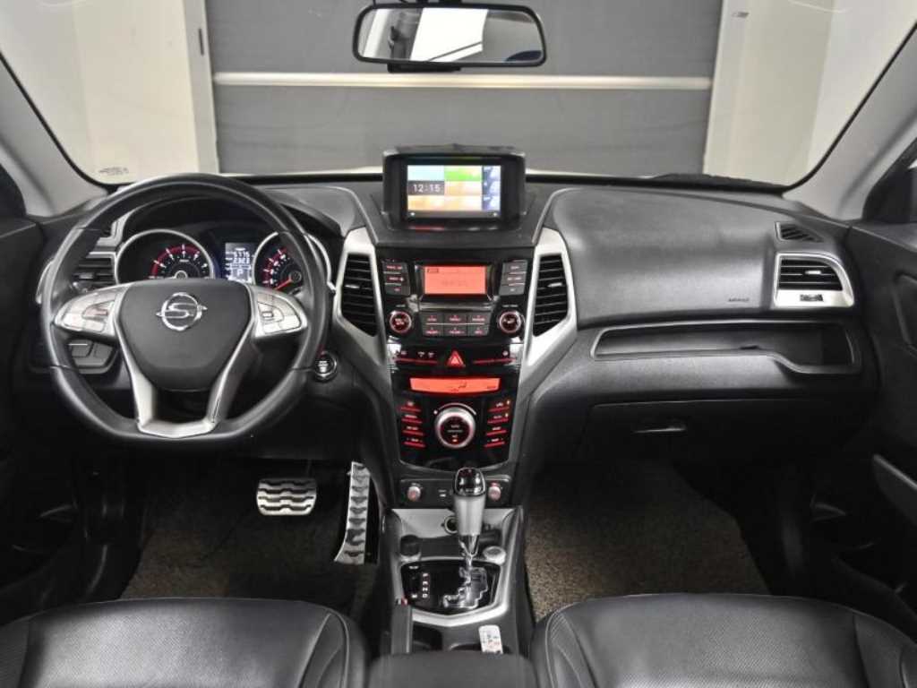 Ssangyong Tivoli - Vista 7
