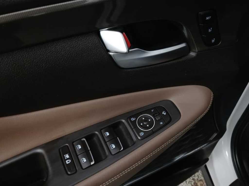 HYUNDAI Santa Fe - Vista 9