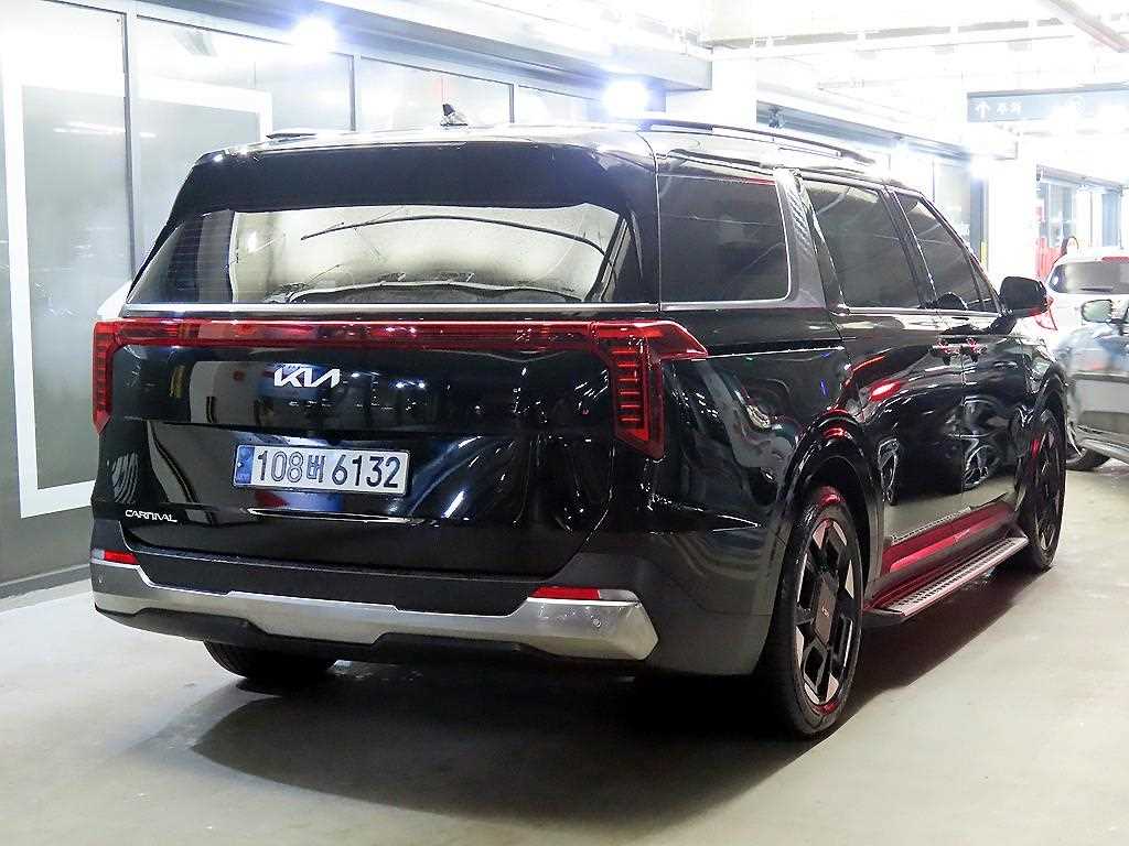 KIA Carnival - Vista 4