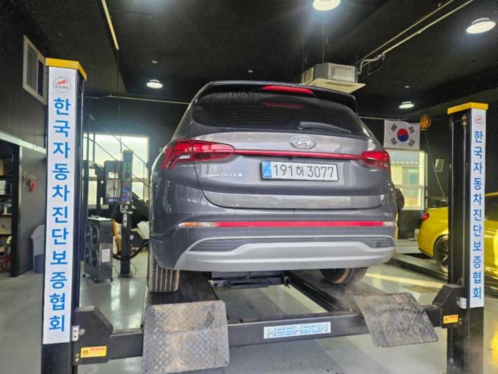 HYUNDAI Santa Fe - Vista 2