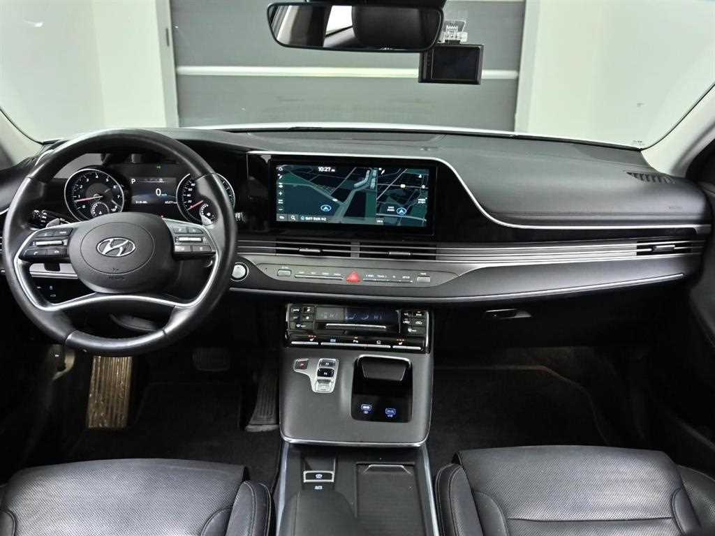 HYUNDAI Grandeur - Vista 7