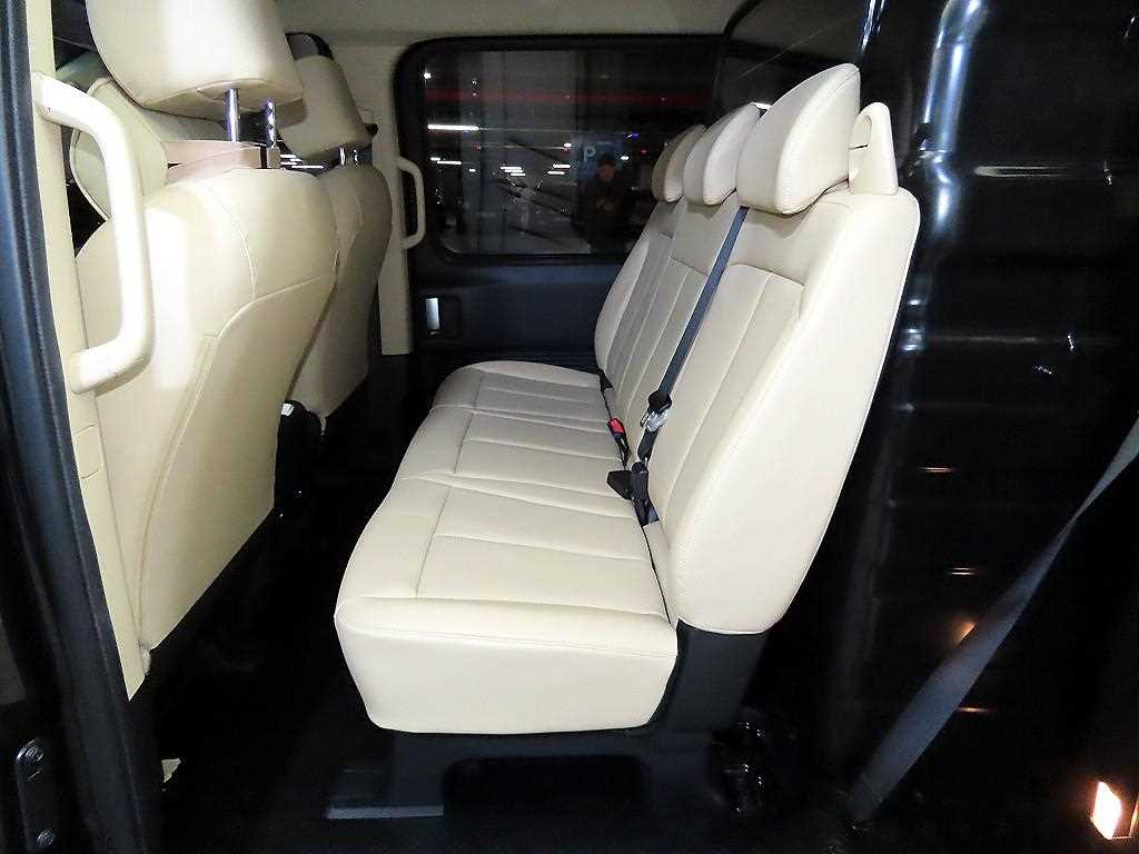 HYUNDAI Staria - Vista 7