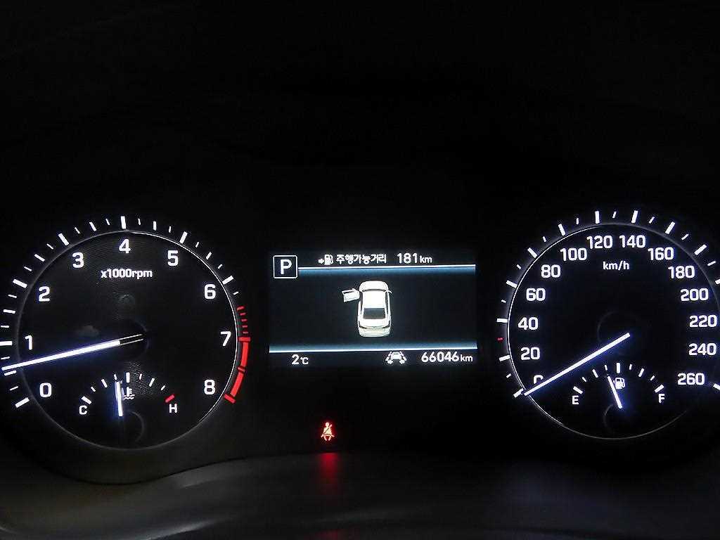 Genesis G80 - Vista 9