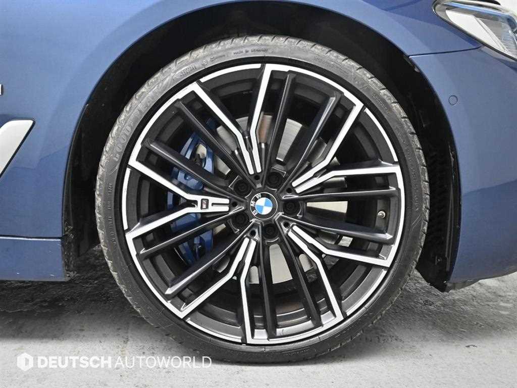 BMW 5 Series - Vista 5