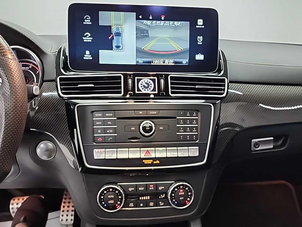Mercedes Benz GLE Class - Vista 10