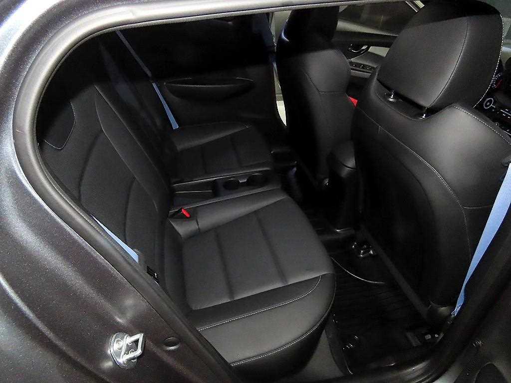 HYUNDAI Veloster - Vista 7