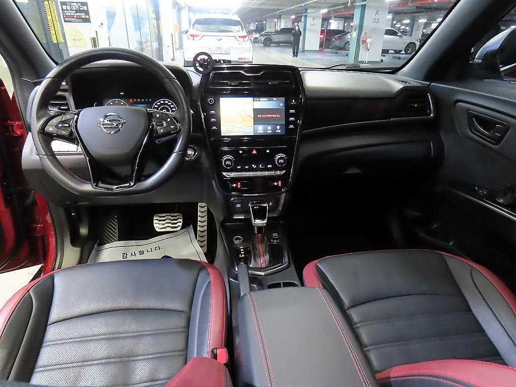 Ssangyong Tivoli - Vista 10