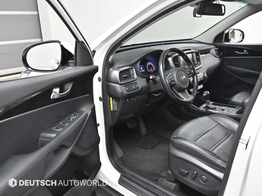 KIA Sorento - Vista 11