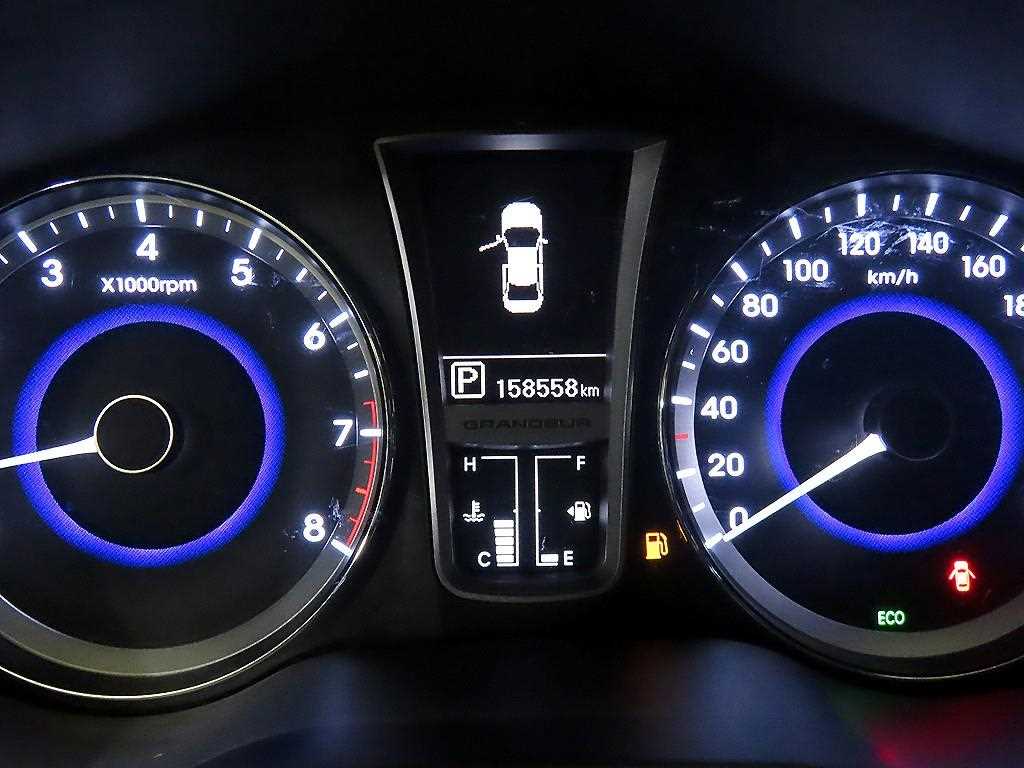 HYUNDAI Grandeur - Vista 9