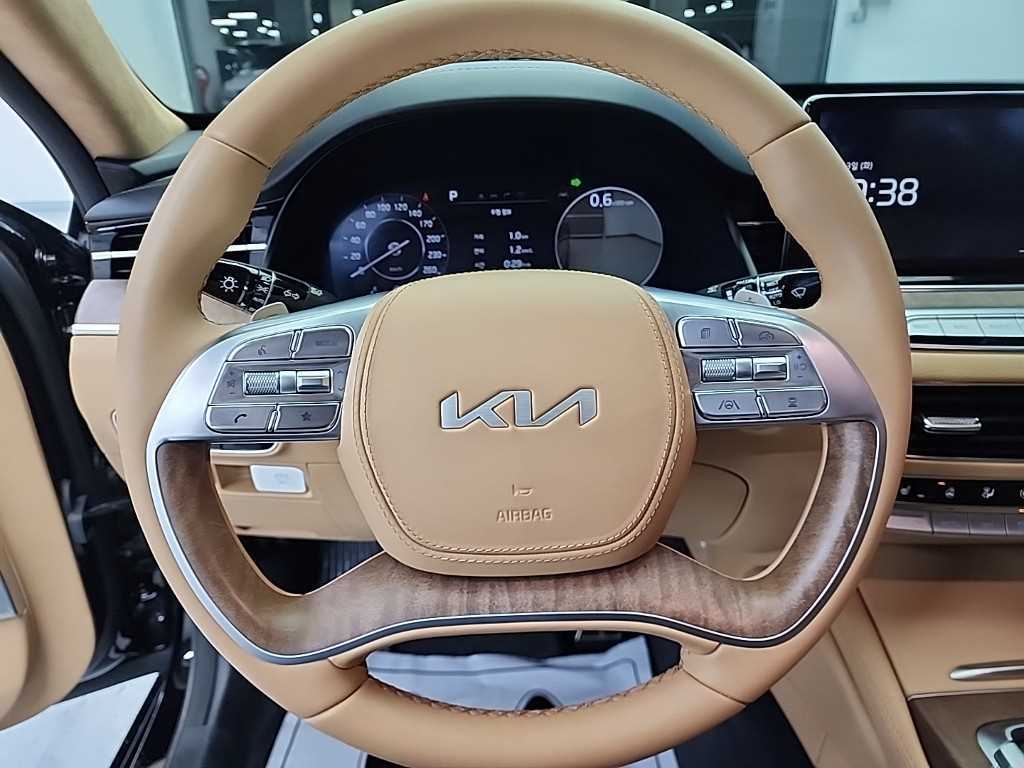 KIA K9 - Vista 9