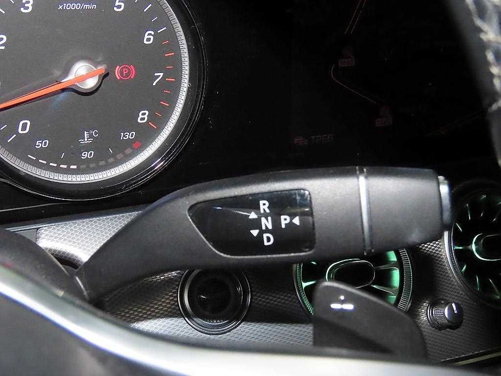 Mercedes Benz E class - Vista 12