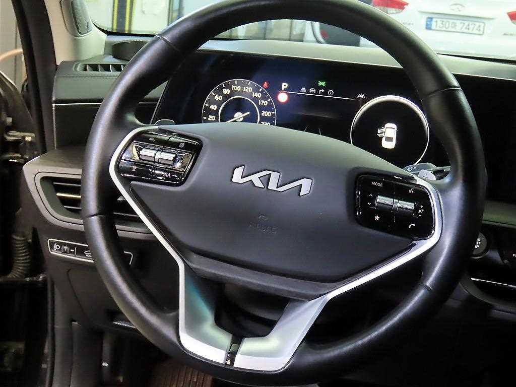 KIA K8 - Vista 8