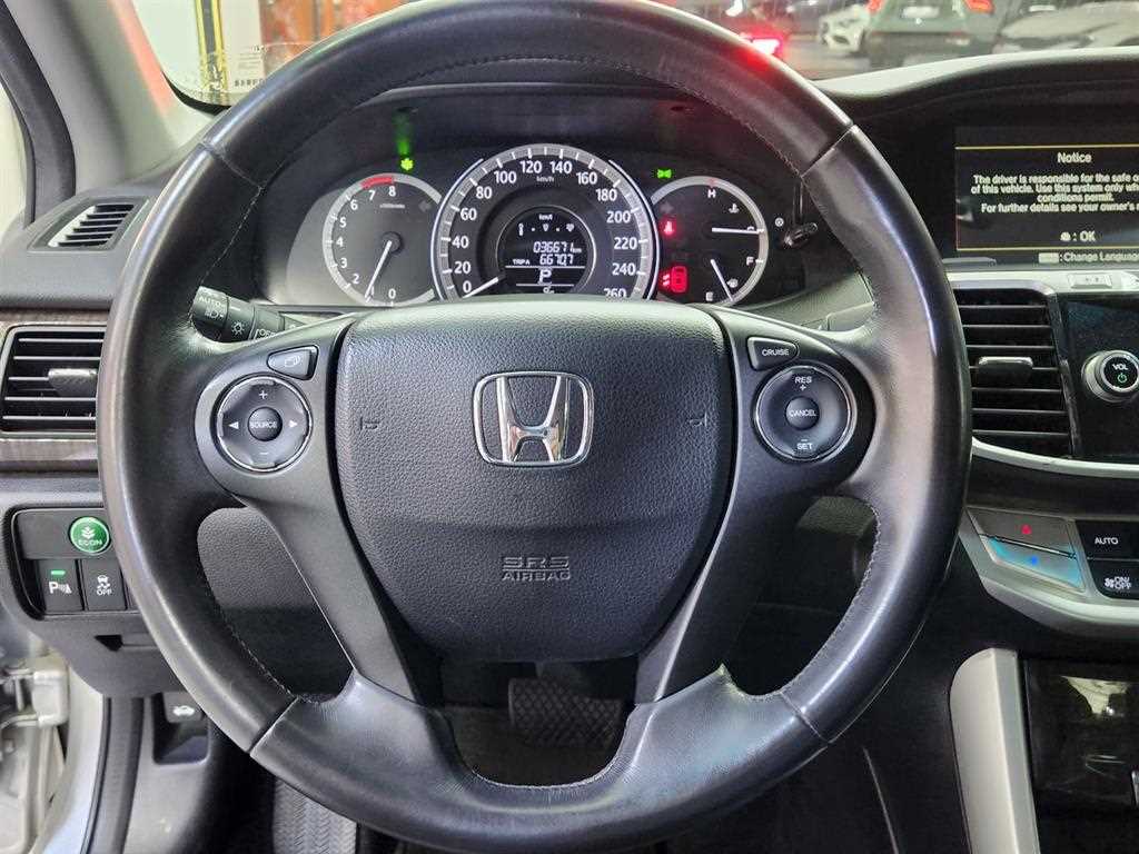 Honda Accord - Vista 9