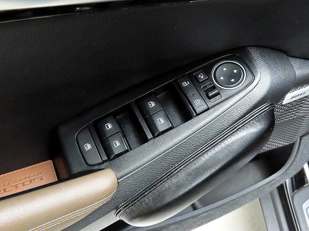 KIA Seltos - Vista 12