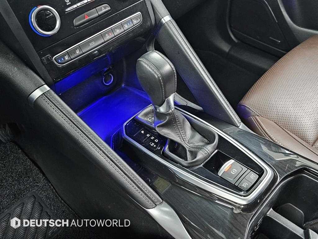 SAMSUNG QM6 - Vista 9