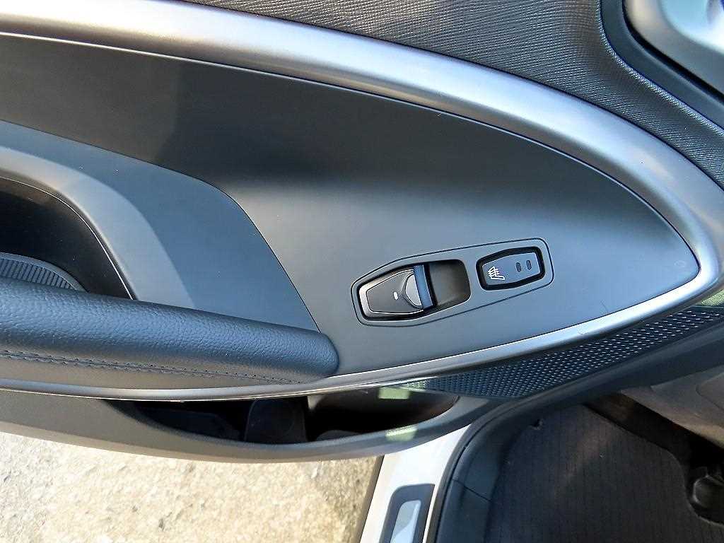 HYUNDAI Santa Fe 2018 Blanco - Importación desde Corea - HF Imports Iquique - Foto 17