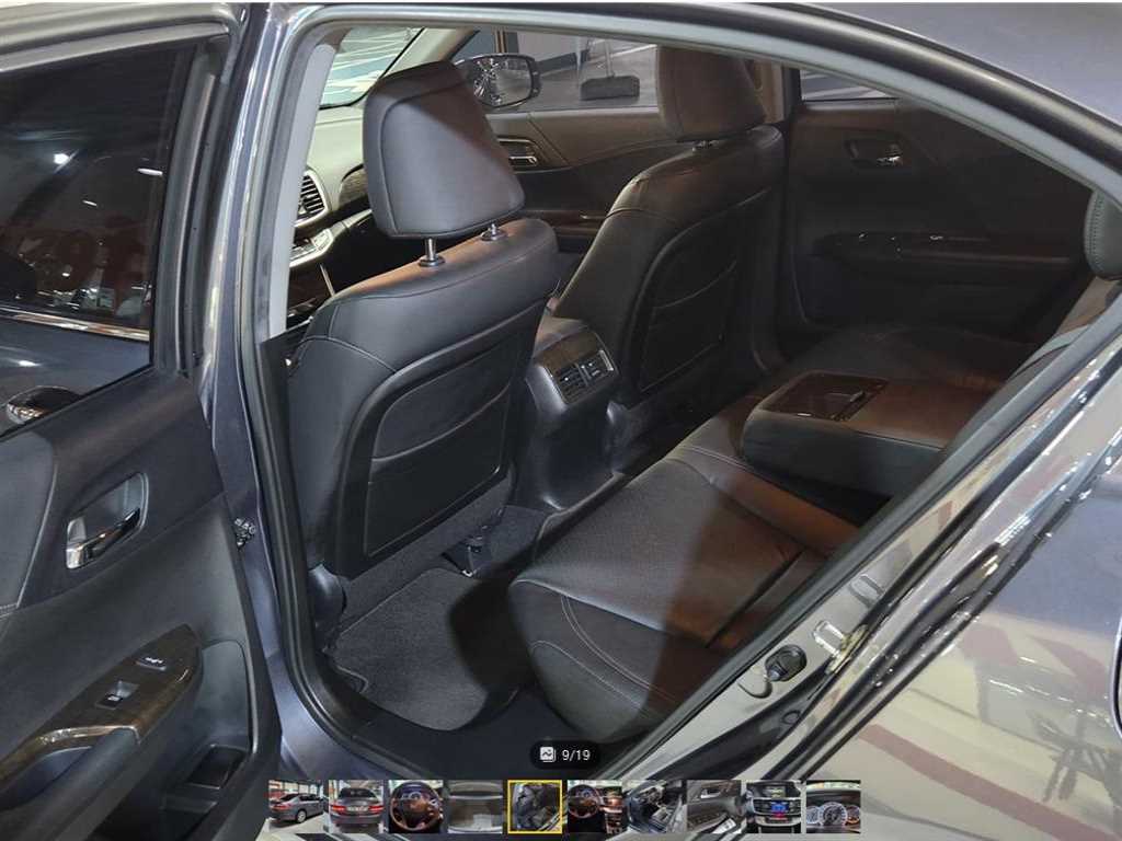 Honda Accord - Vista 9