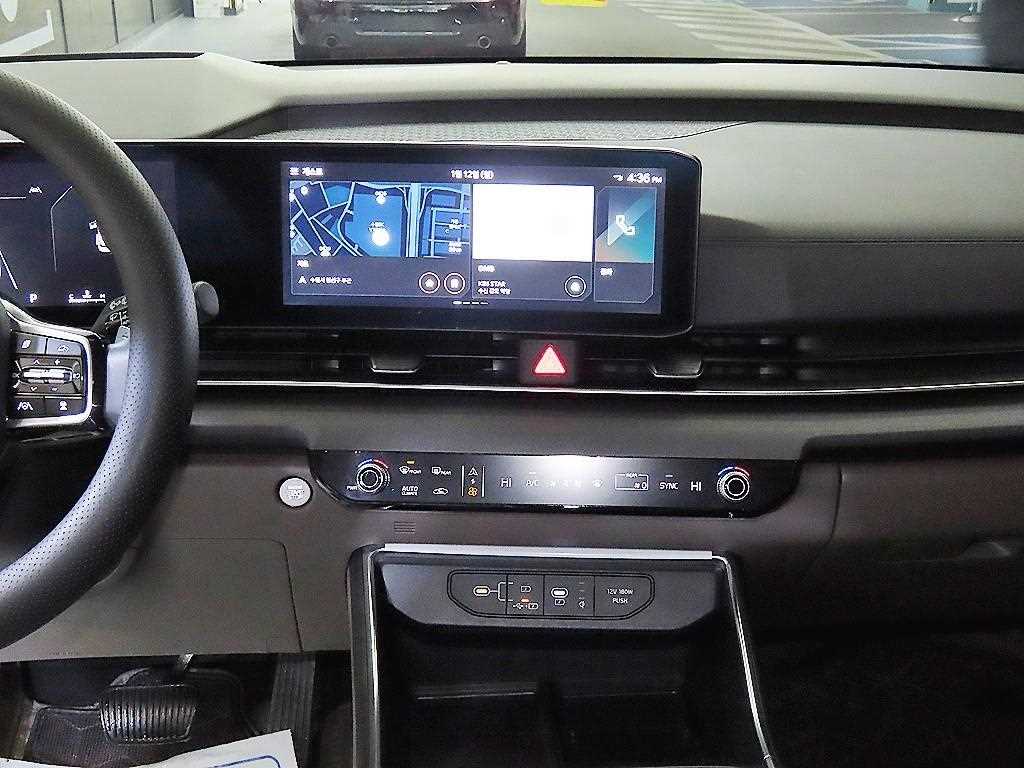 KIA Carnival - Vista 11