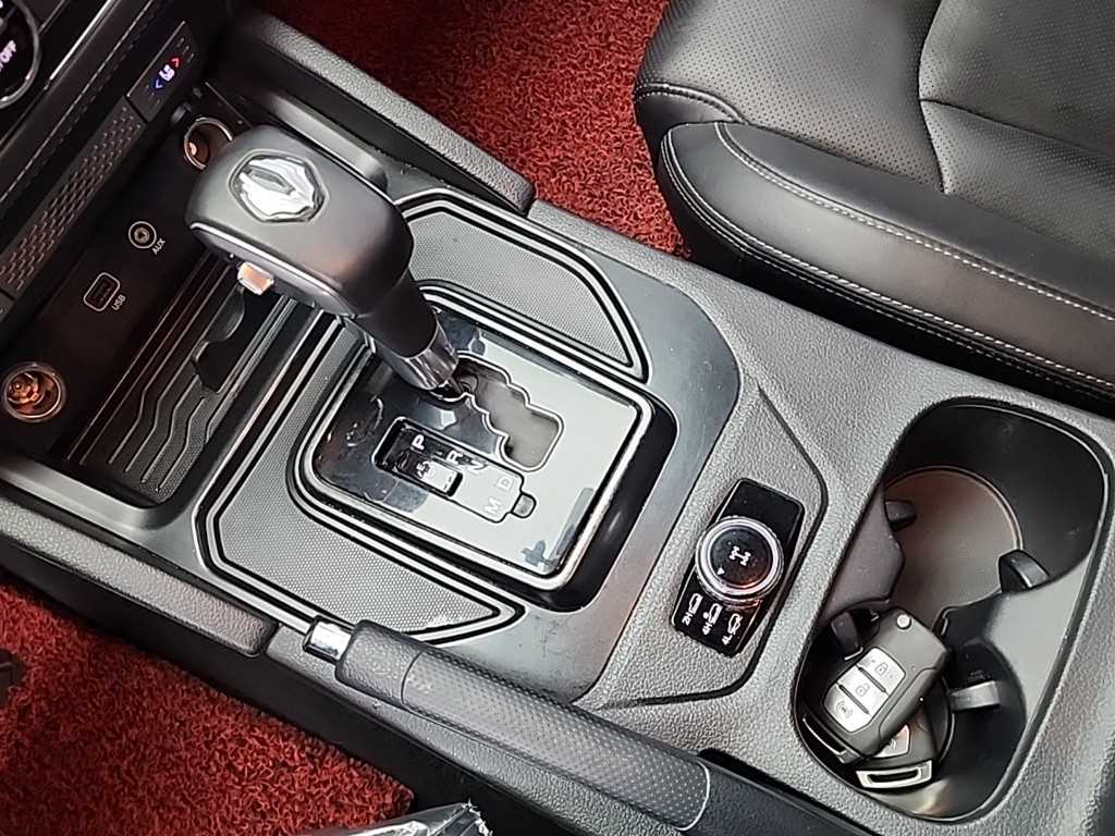 Ssangyong Rexton - Vista 8