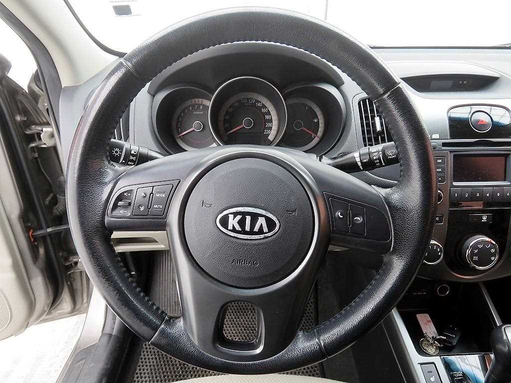 KIA Forte - Vista 10