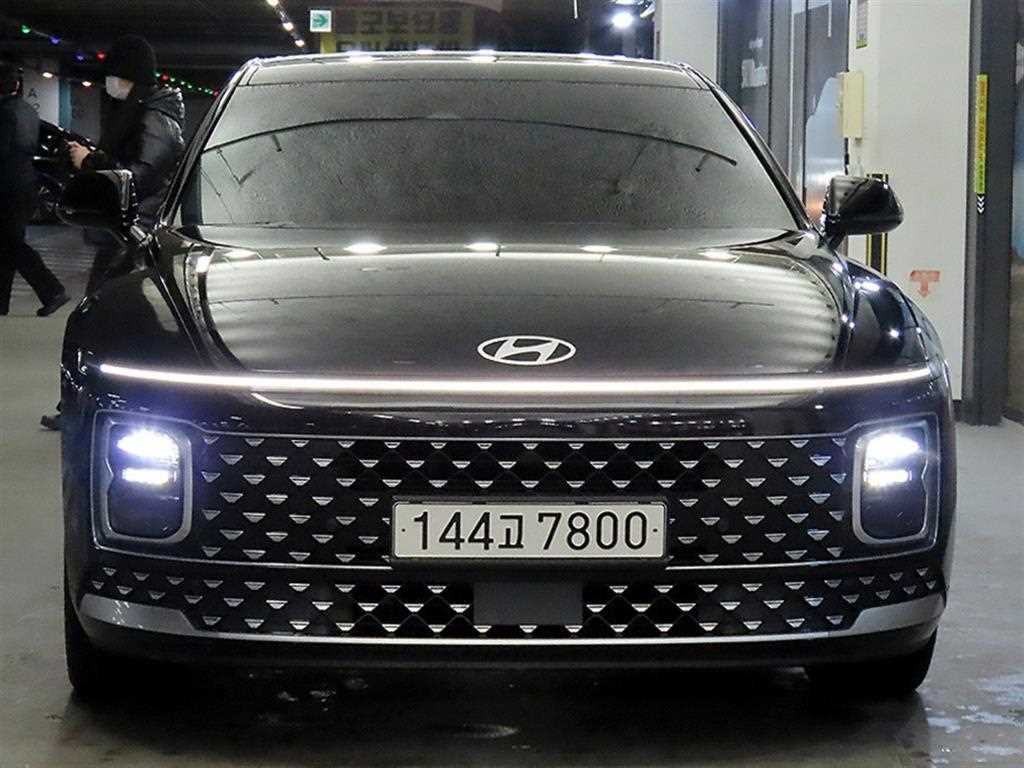 HYUNDAI Grandeur - Vista 2