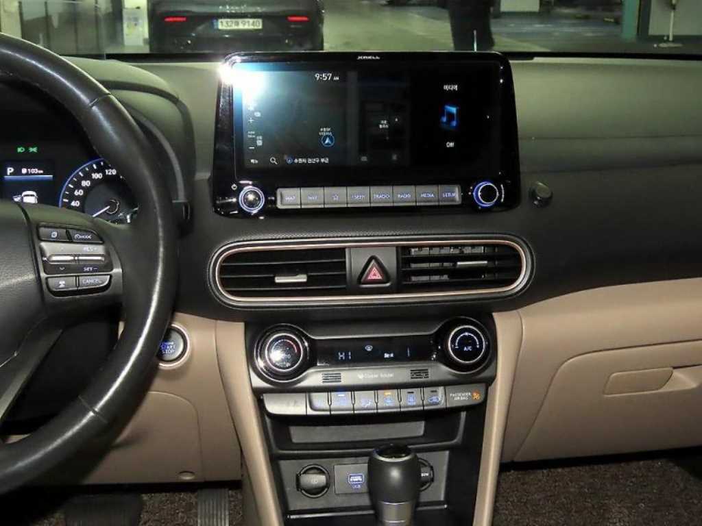 HYUNDAI Kona - Vista 11