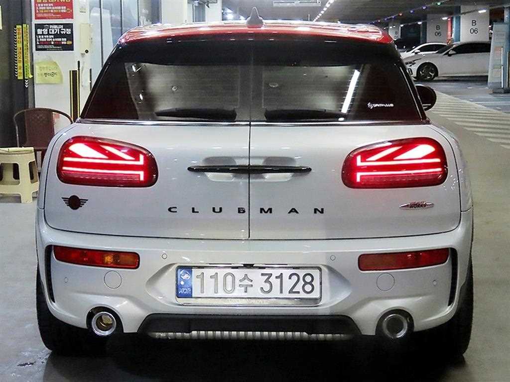 Mini Clubman - Vista 5