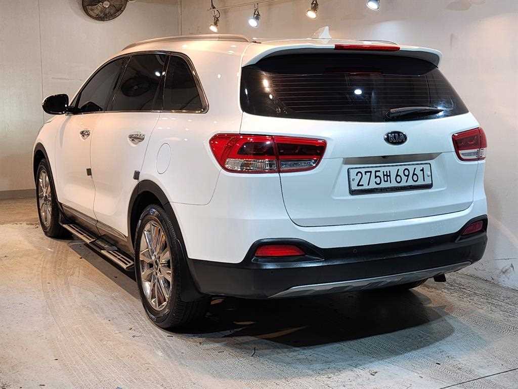 KIA Sorento - Vista 4