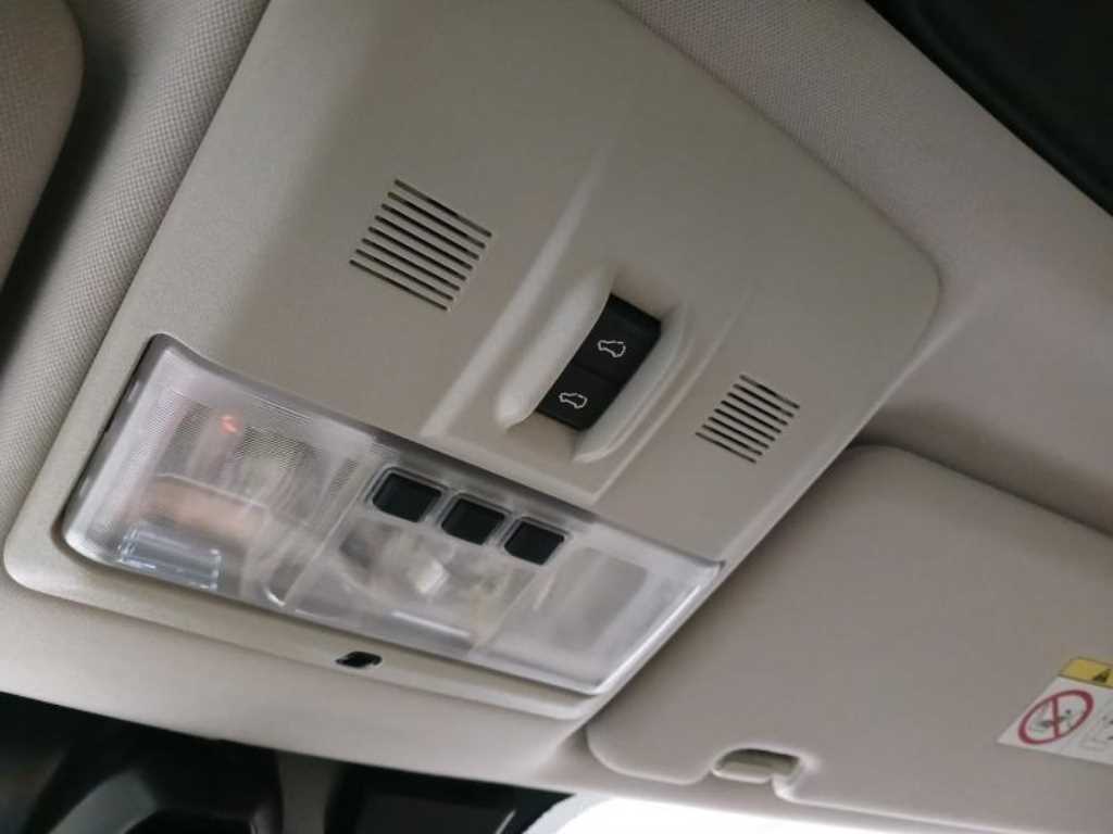 Land Rover Discovery 2015 Blanco - Importación desde Corea - HF Imports Iquique - Foto 16