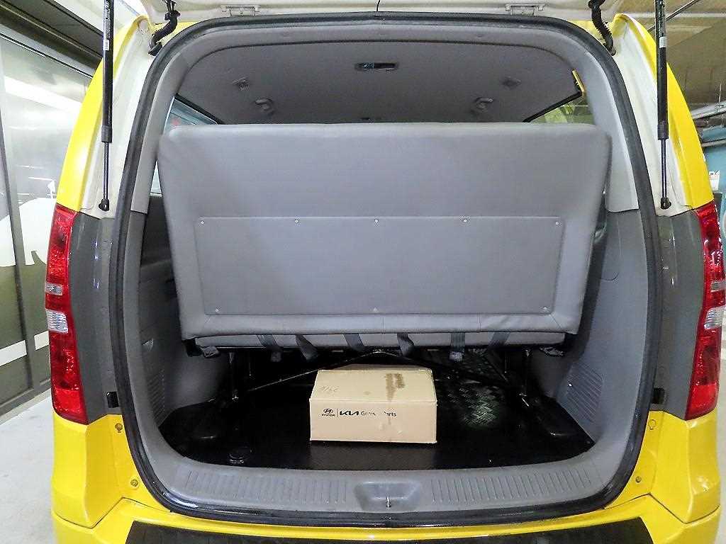 HYUNDAI Starex 2014 Amarillo - Importación desde Corea - HF Imports Iquique - Foto 16