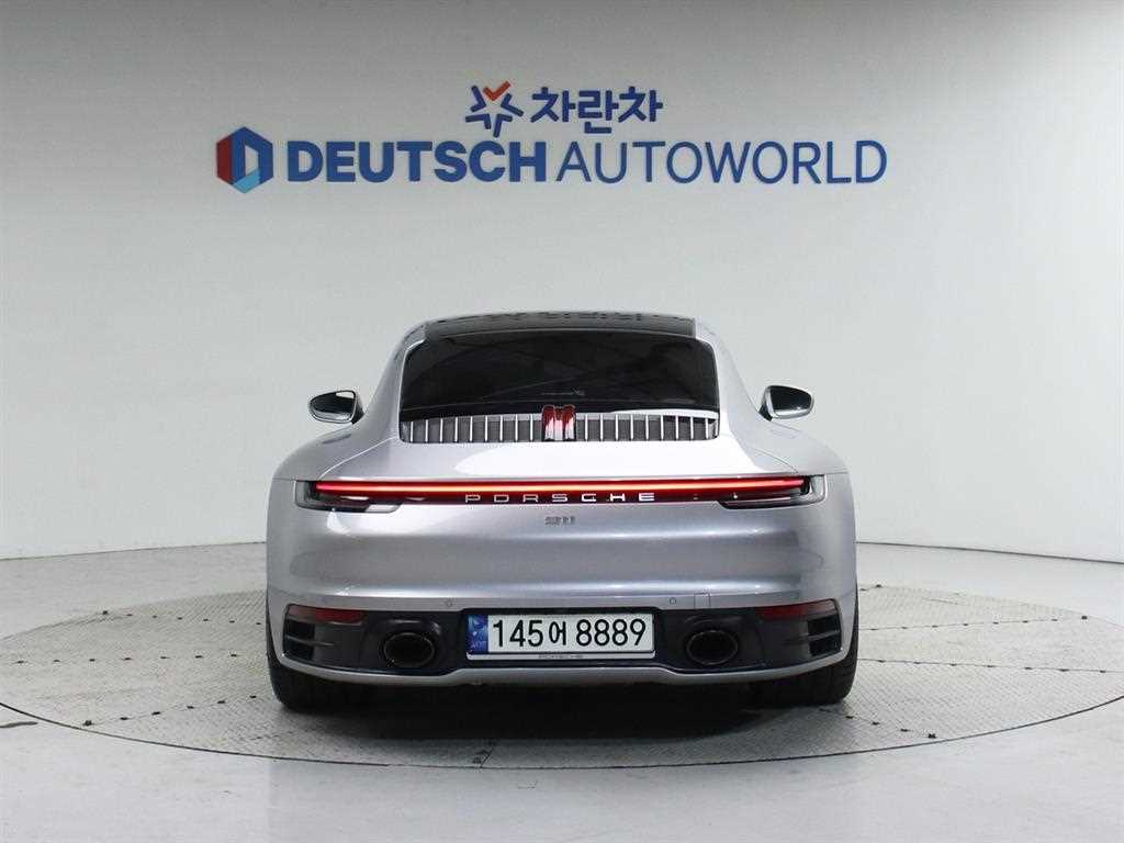 Porsche 911 - Vista 4