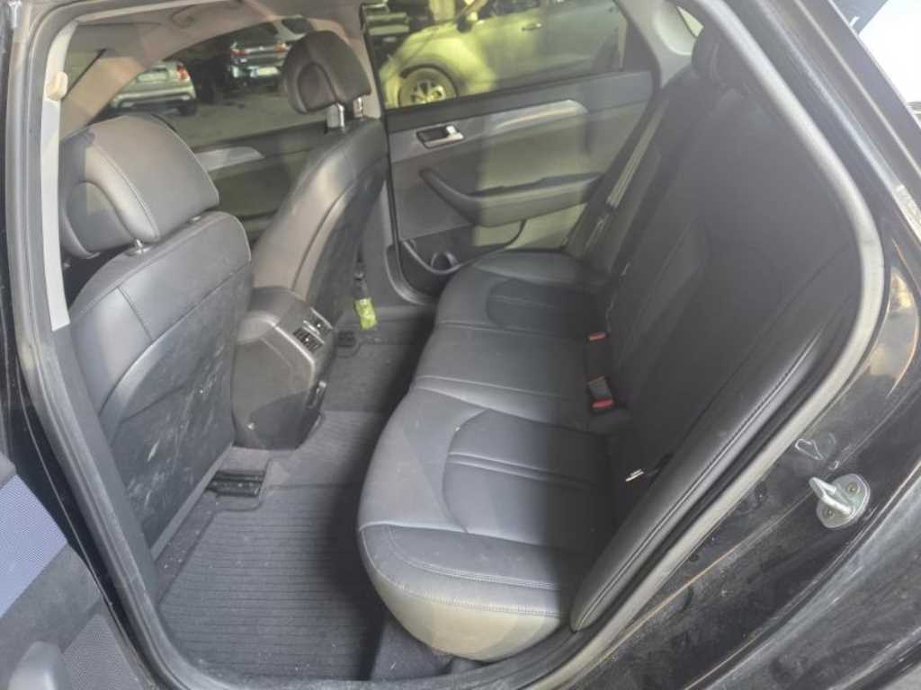 HYUNDAI Sonata - Vista 6