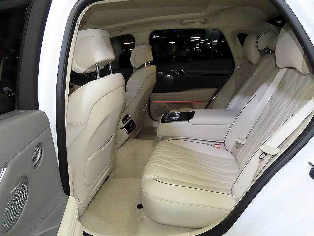 Genesis G80 - Vista 7