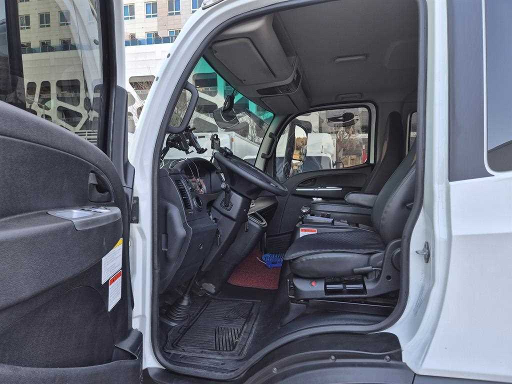 medium and large cargo Cargo 2023 Blanco - Importación desde Corea - HF Imports Iquique - Foto 13