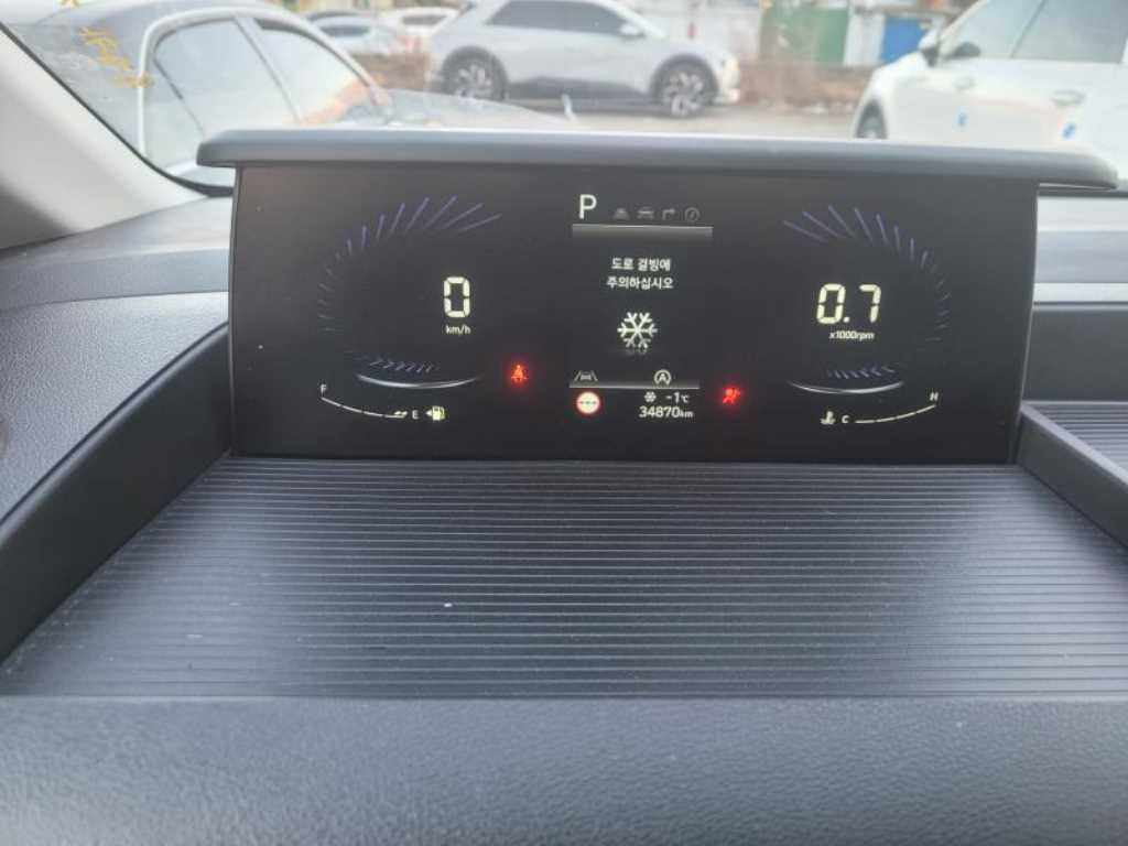 HYUNDAI Staria - Vista 3