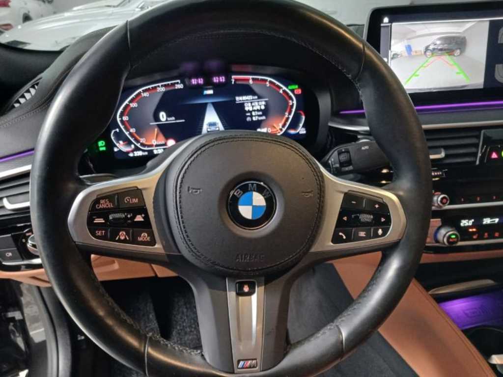 BMW 5 Series - Vista 11