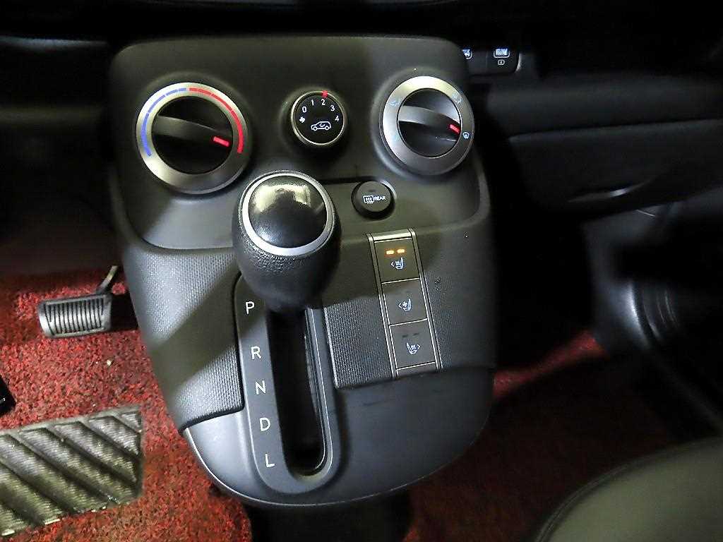 HYUNDAI Casper - Vista 12