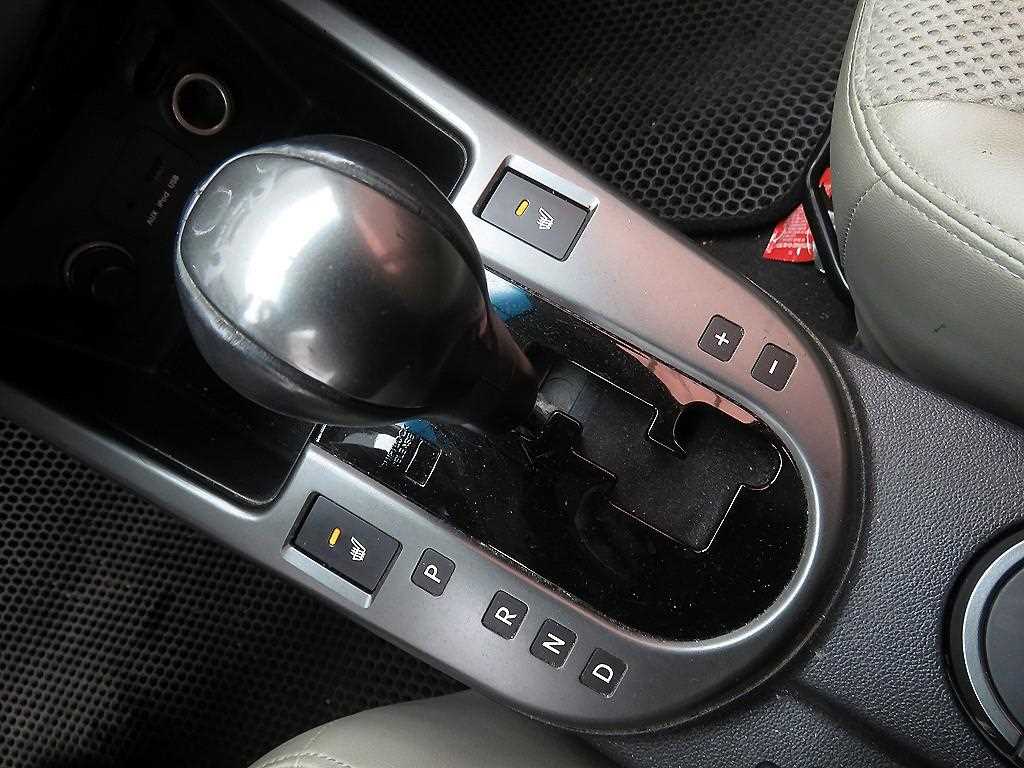 KIA Forte 2010 Gris - Importación desde Corea - HF Imports Iquique - Foto 13