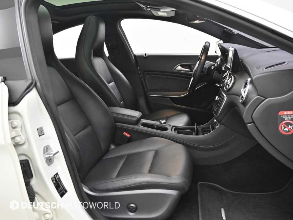 Mercedes Benz CLA Class - Vista 10