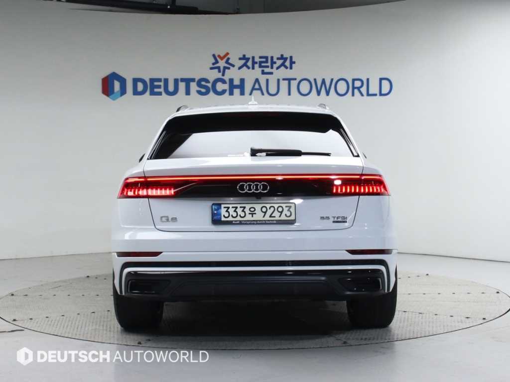 Audi Q8 - Vista 4