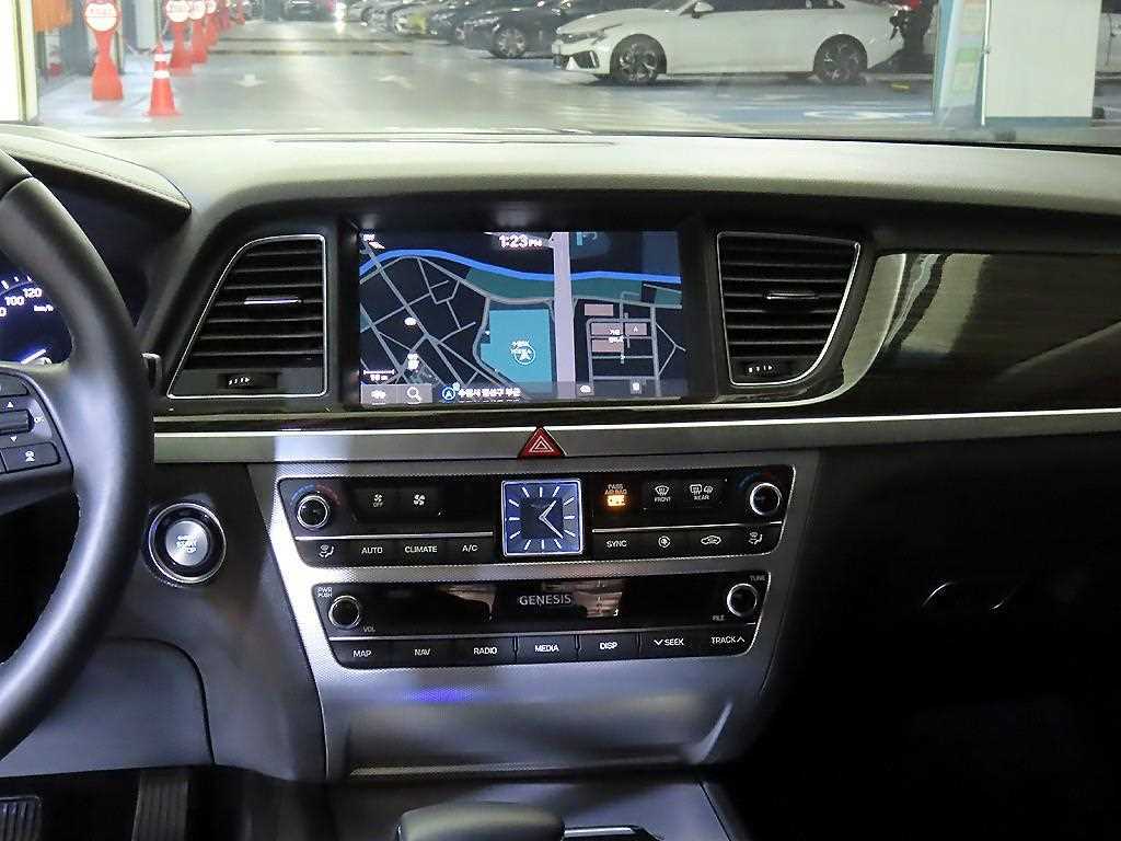 Genesis G80 - Vista 11