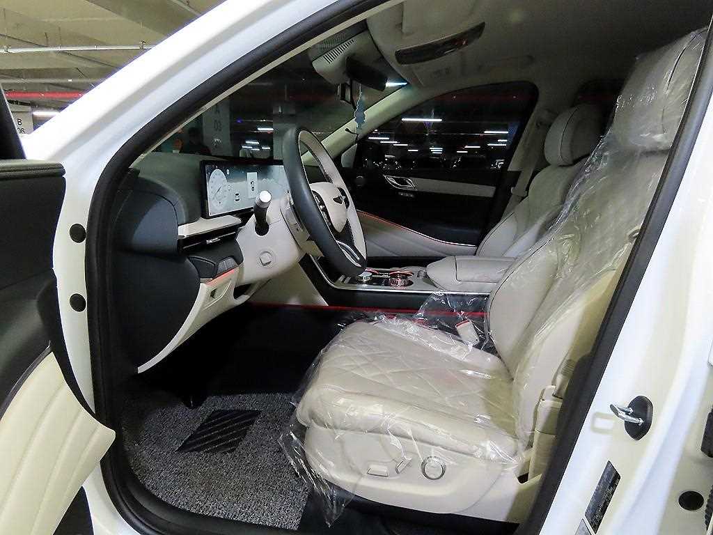 Genesis GV80 - Vista 6