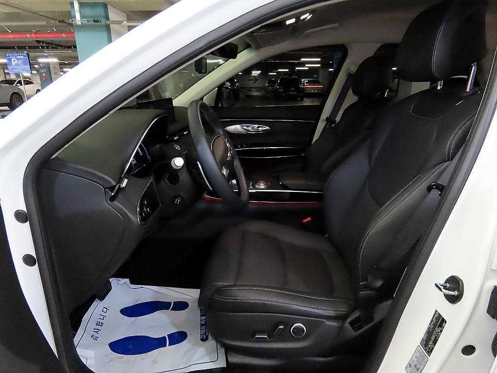 Genesis GV70 - Vista 6