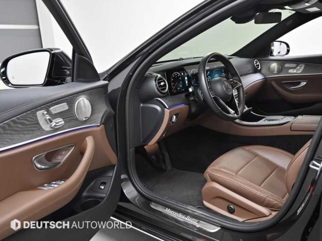 Mercedes Benz E class - Vista 11