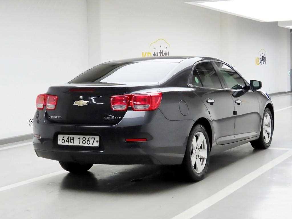 Chevrolet Malibu - Vista 4