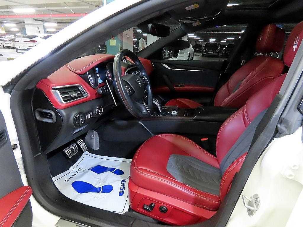 Maserati Ghibli - Vista 6