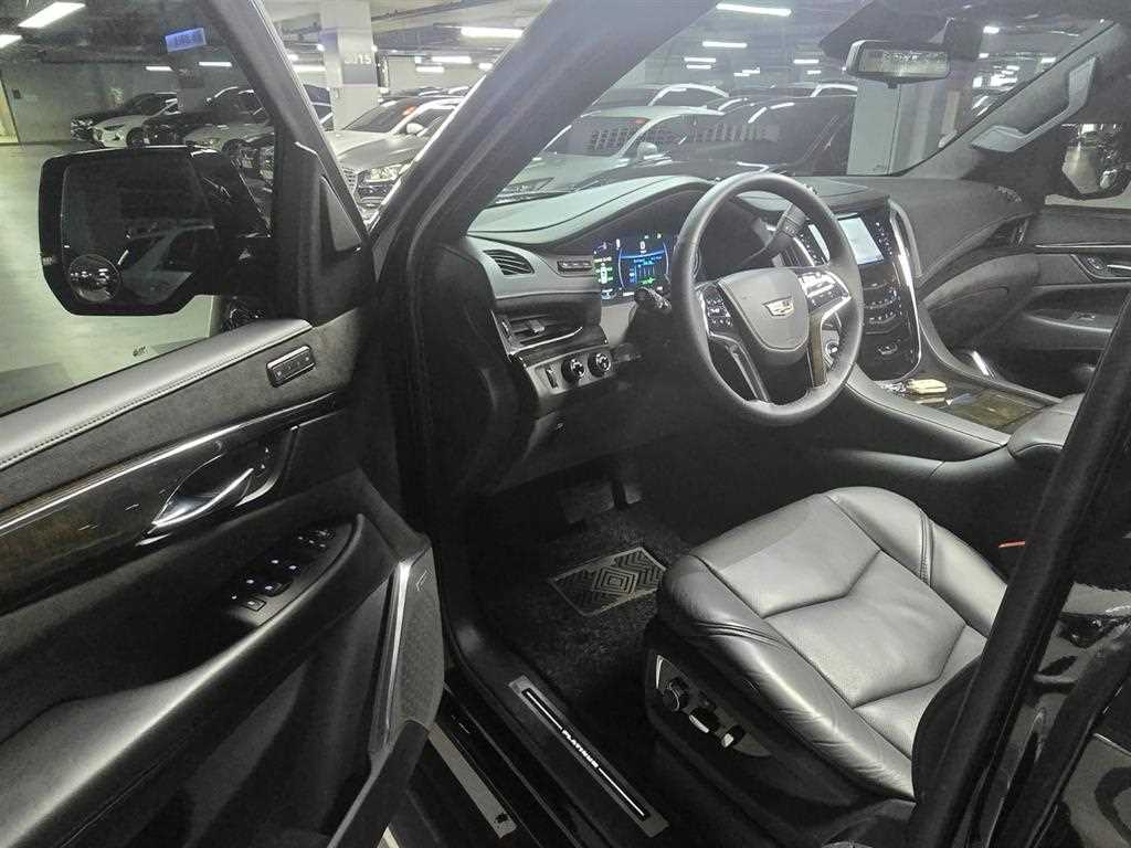 Cadillac Escalade 2020 Negro - Importación desde Corea - HF Imports Iquique - Foto 15