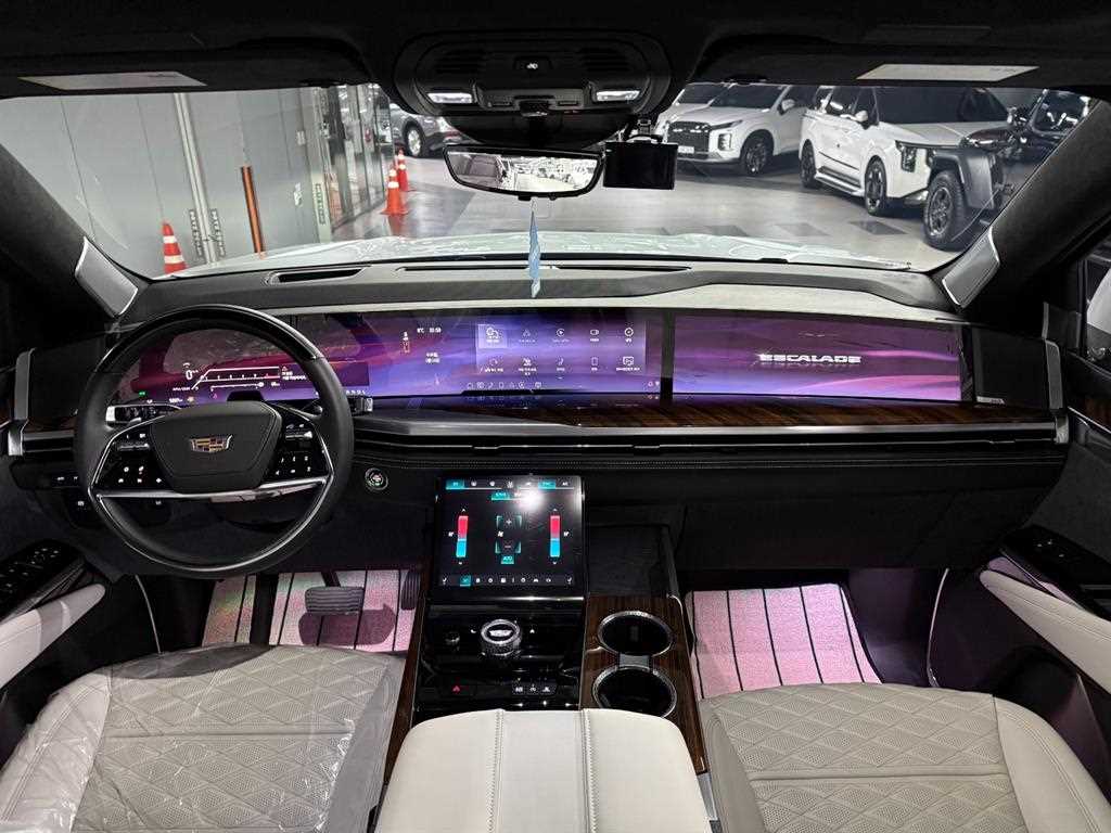 Cadillac Escalade - Vista 7